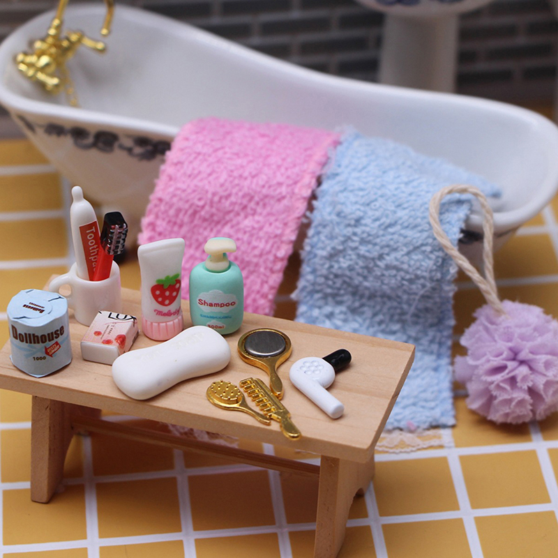 Kids Toys Kit - ドールハウスミニチュア実用的なバスルームアクセサリーヘアドライヤーミラーモデルキット子供のおもちゃミニバスルームドレッシングツールアクセサリー